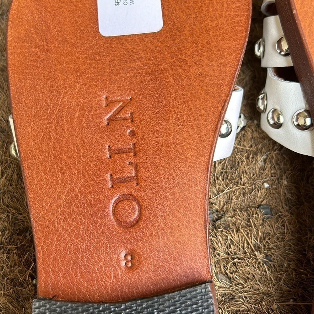 NWT ARTISAN OLI N. SANDALS OLI RIVETS SLIDE SANDALS WHITE SIZE 8 - Picture 5 of 5